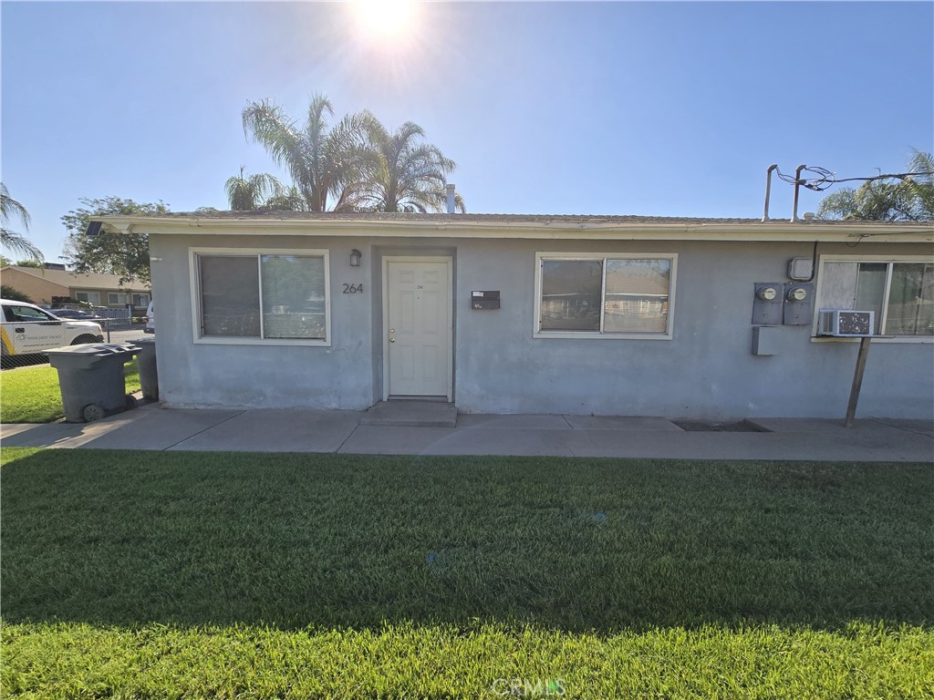 264 E 10th St, Merced, CA 95341