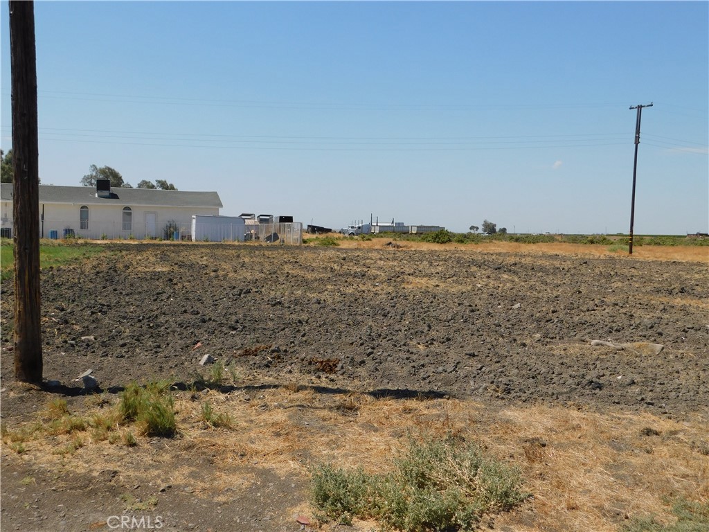 0 W Almond, Dos Palos, CA 93602
