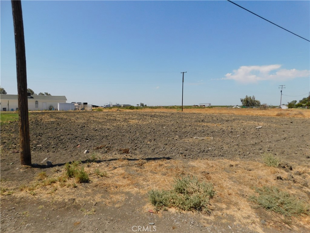 0 W Almond, Dos Palos, CA 93602