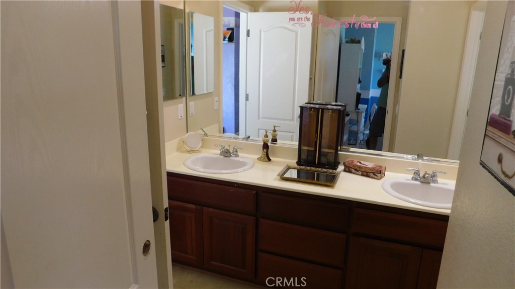 1216 Aups Ct, Merced, CA 95348