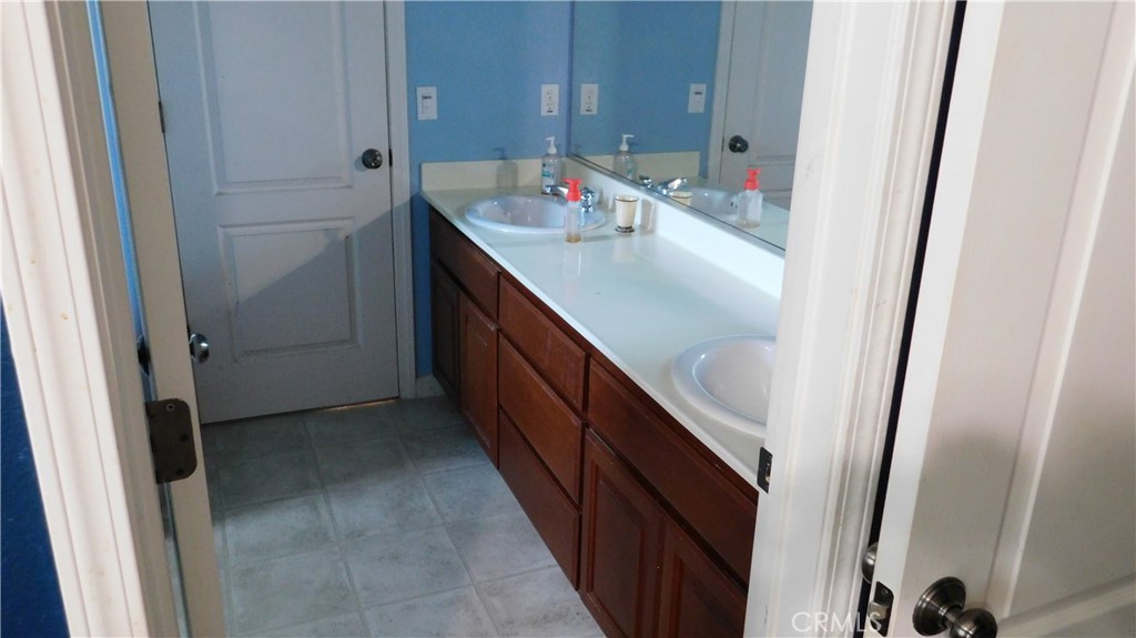 1216 Aups Ct, Merced, CA 95348