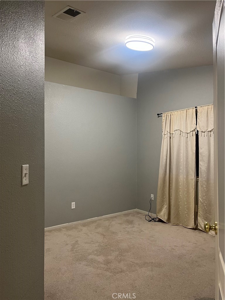 2153 W Solis St, Merced, CA 95348