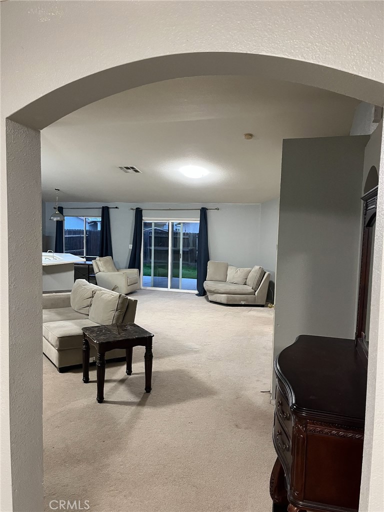 2153 W Solis St, Merced, CA 95348