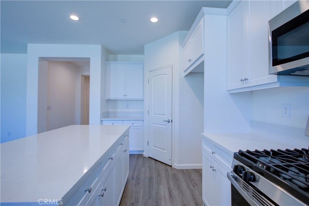 495 Daffodil Dr, Merced, CA 95341