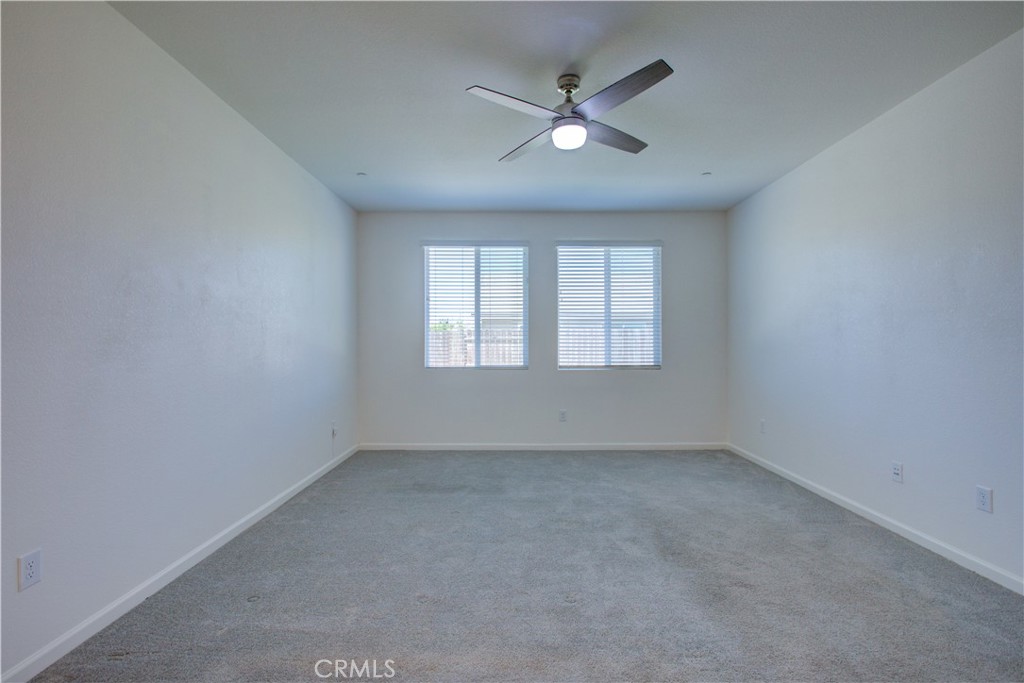 495 Daffodil Dr, Merced, CA 95341