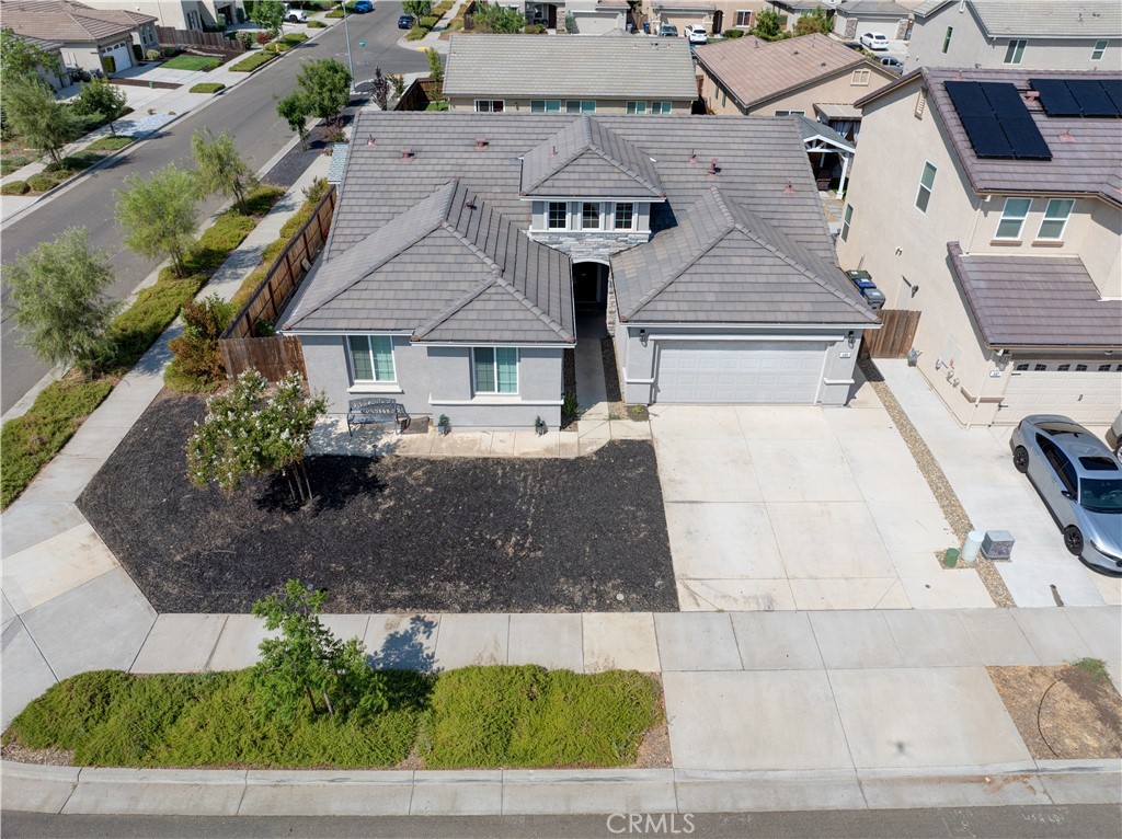 495 Daffodil Dr, Merced, CA 95341