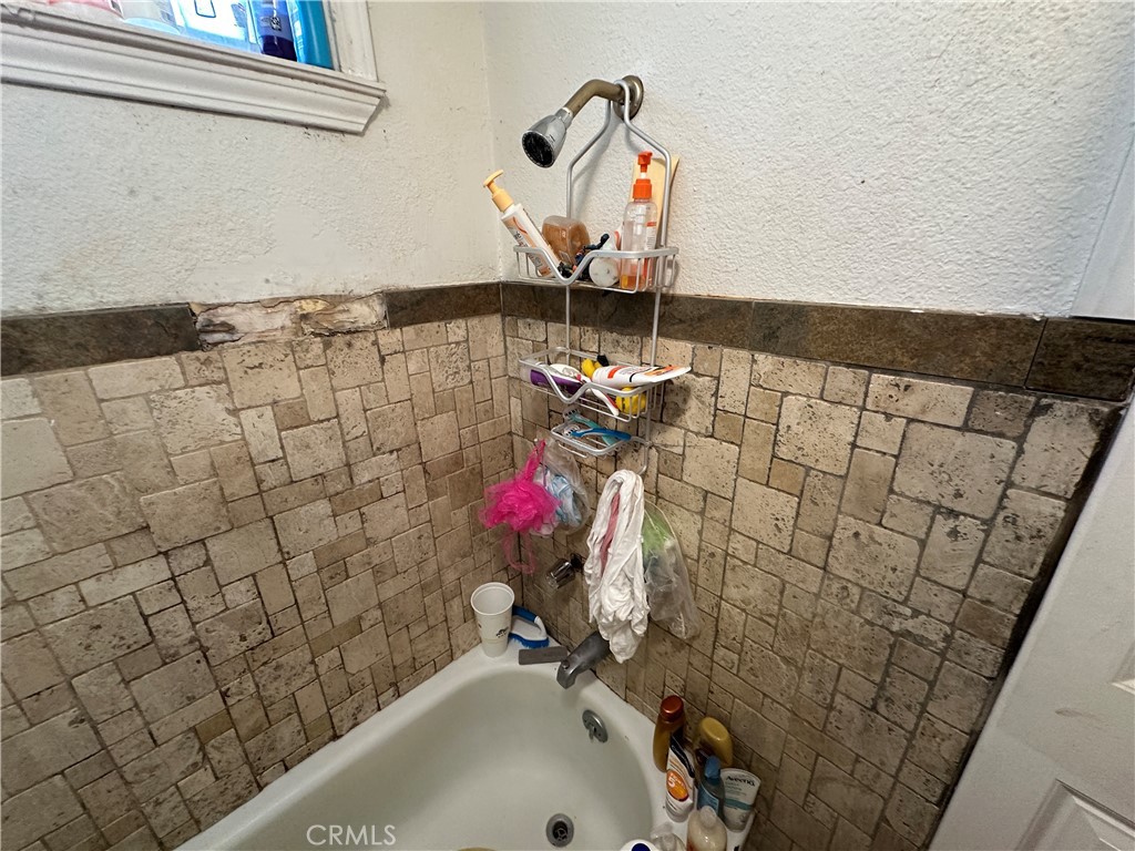 1105 Orange Ave, Chowchilla, CA 93610