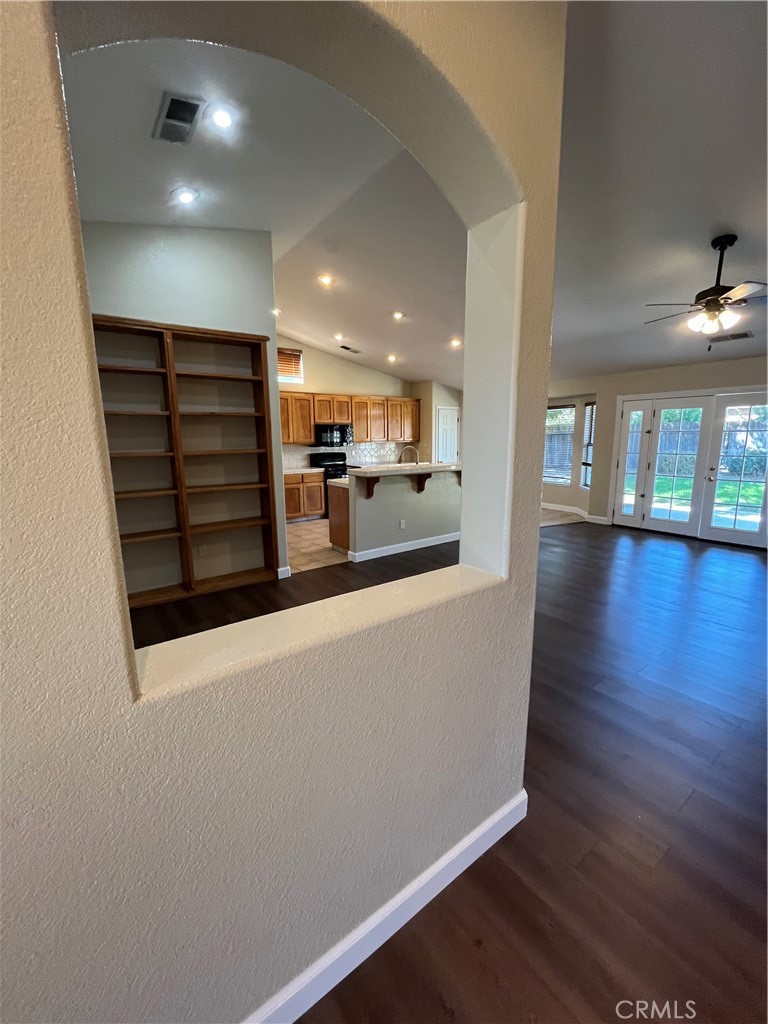 207 Waterfront Ct, Atwater, CA 95301