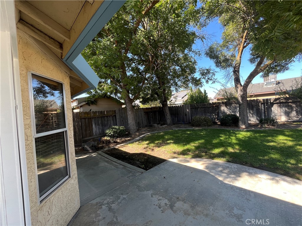 207 Waterfront Ct, Atwater, CA 95301