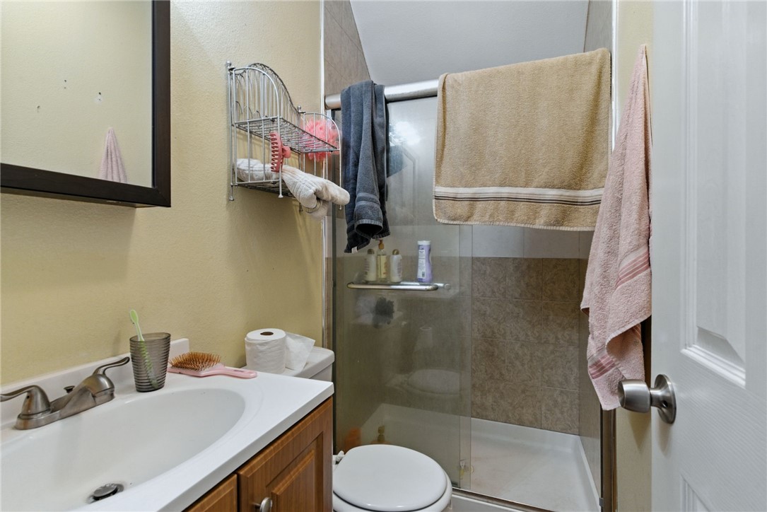 312 W Main St, Turlock, CA 95380