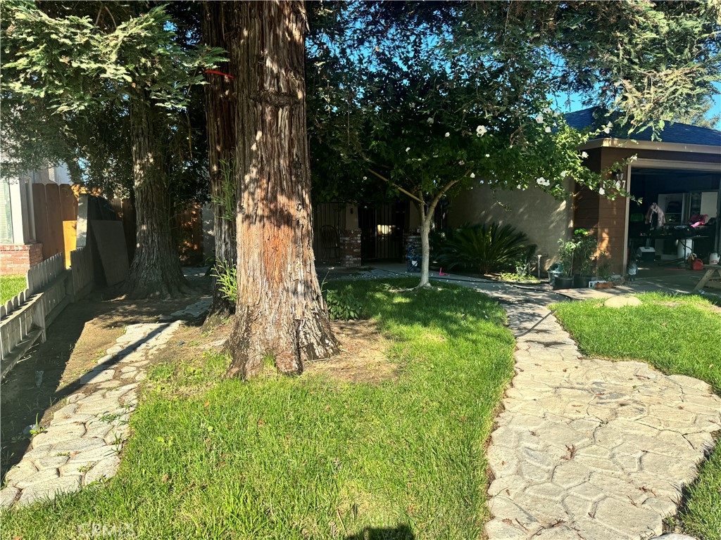 16237 Fortune Ct, Delhi, CA 95315