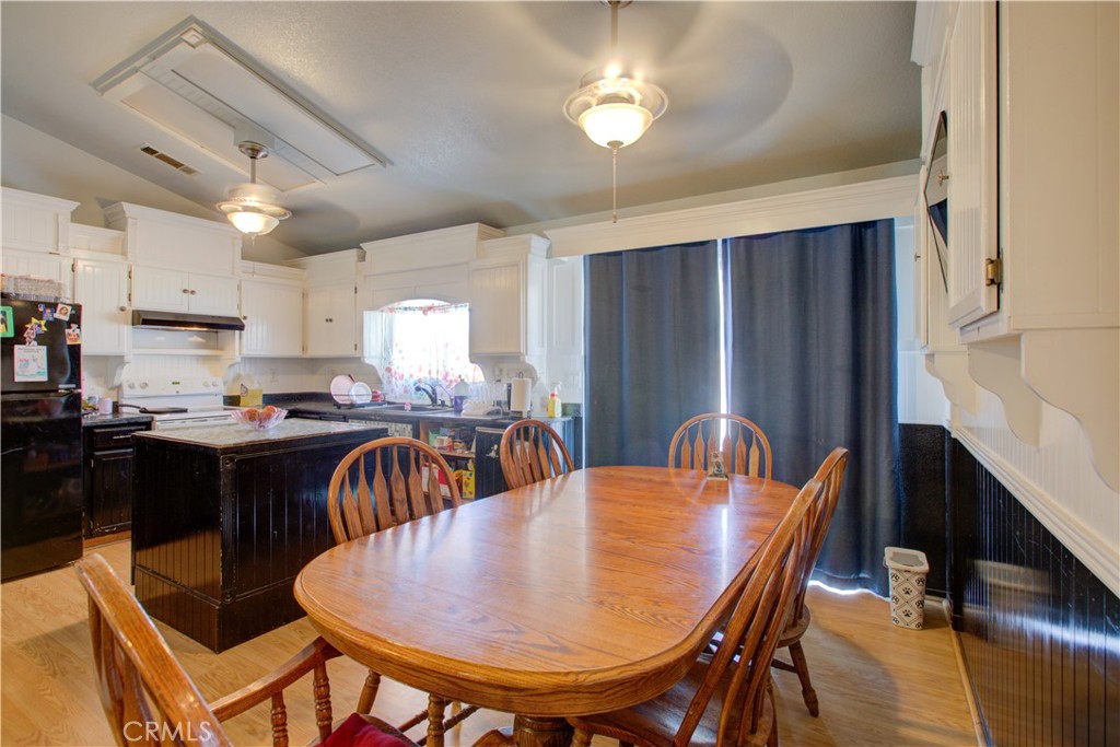 16237 Fortune Ct, Delhi, CA 95315