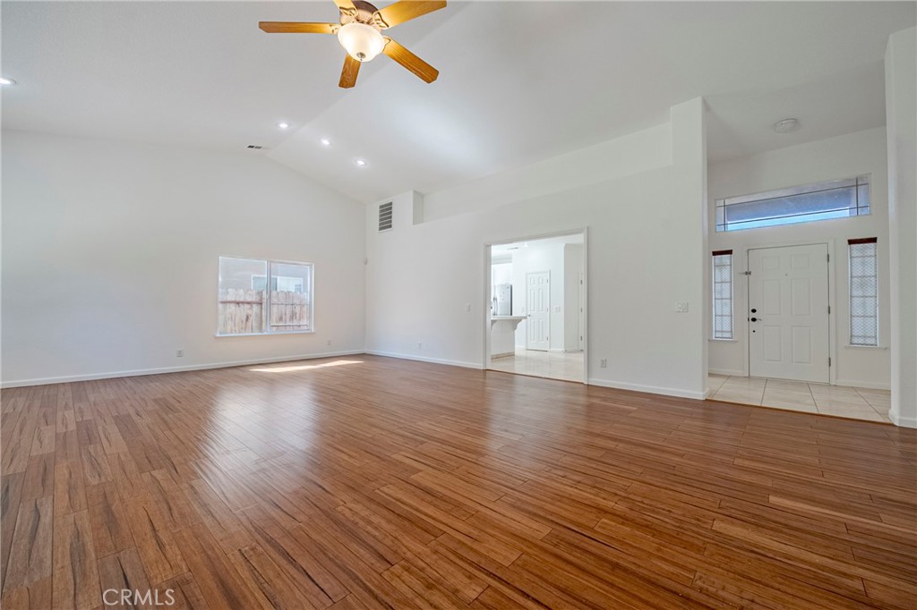 3914 Palmer Ct, Merced, CA 95340