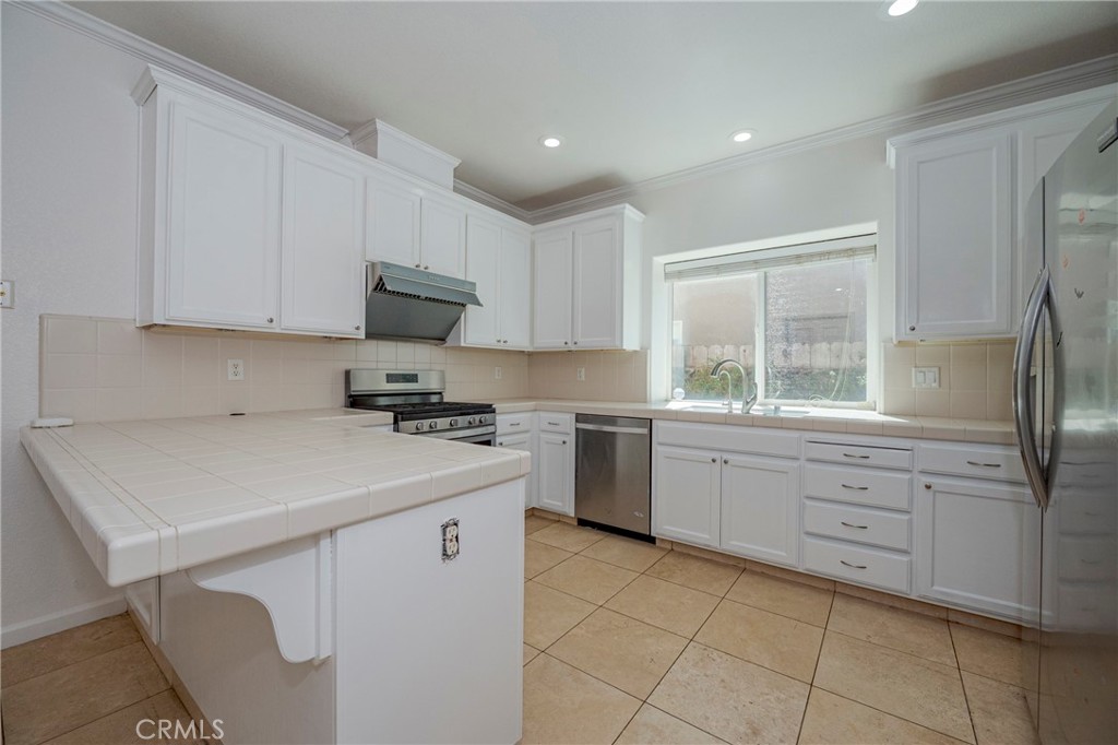 3914 Palmer Ct, Merced, CA 95340