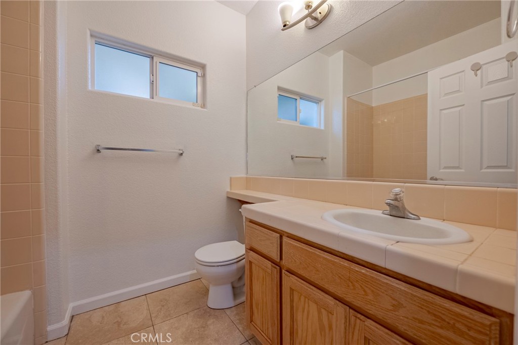 3914 Palmer Ct, Merced, CA 95340