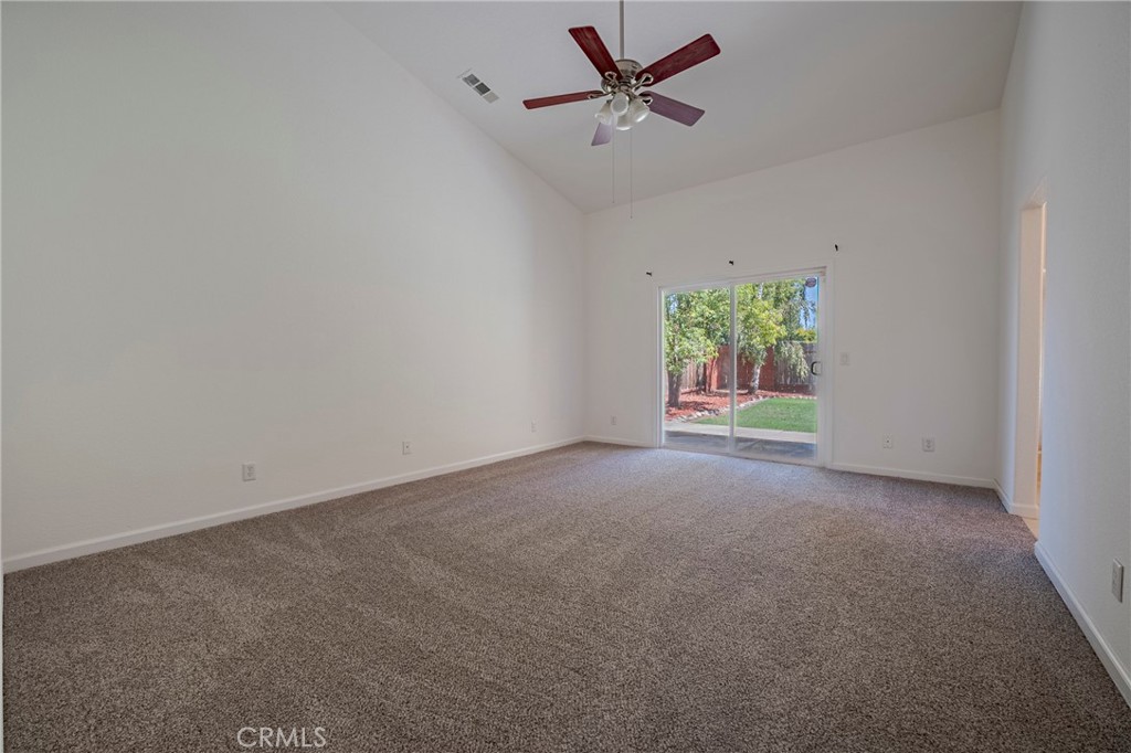 3914 Palmer Ct, Merced, CA 95340