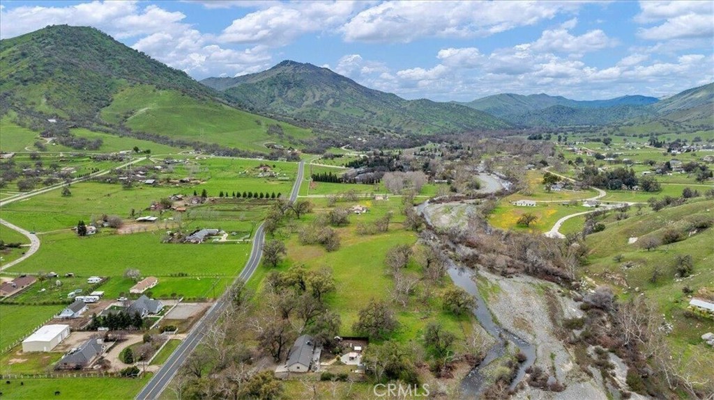 6102 Elwood, Sanger, CA 93657