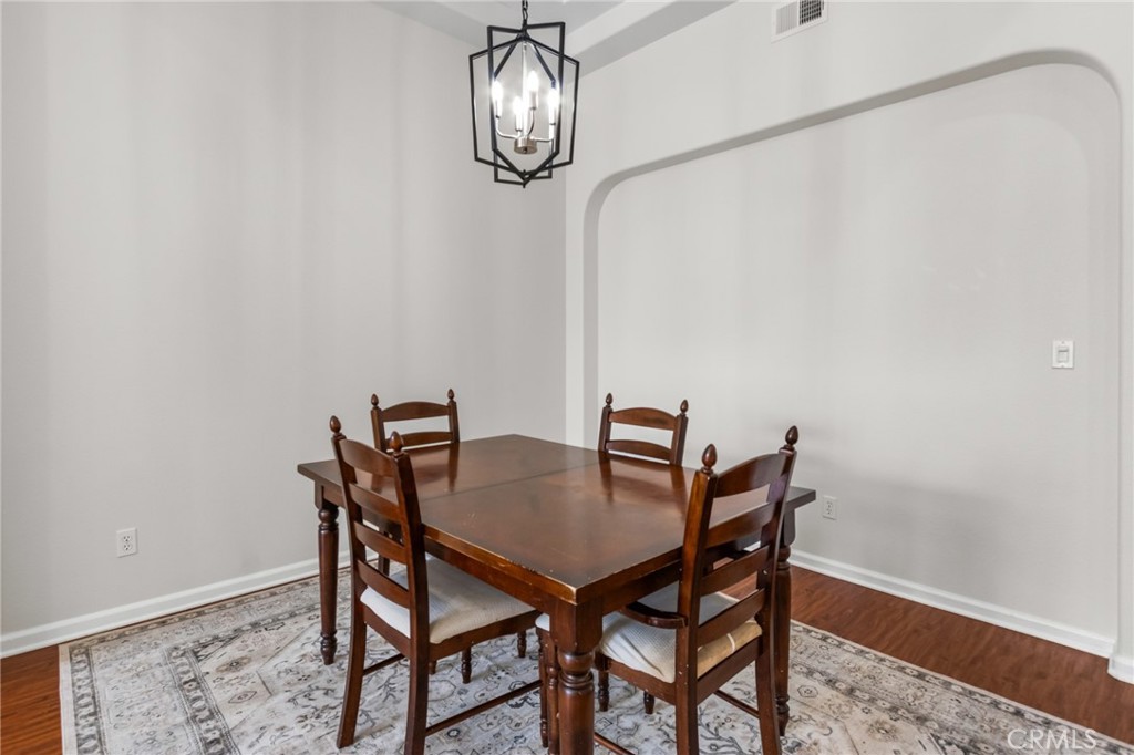 307 Noble Dr, Merced, CA 95348