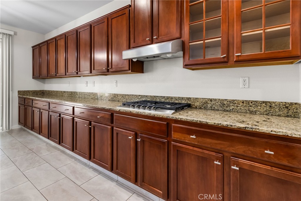 307 Noble Dr, Merced, CA 95348
