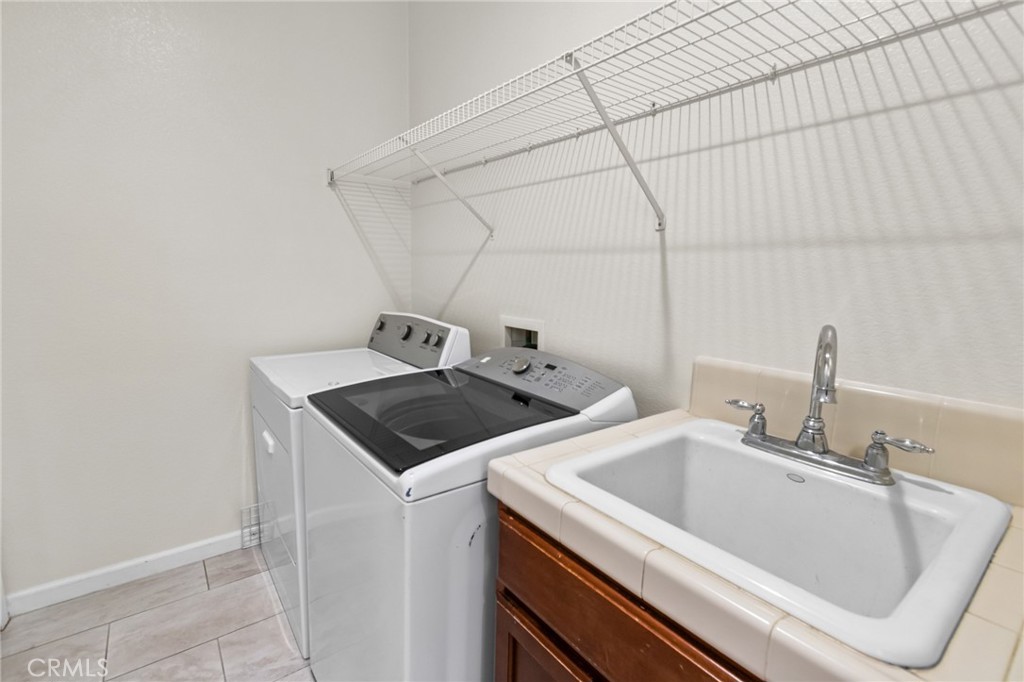 307 Noble Dr, Merced, CA 95348