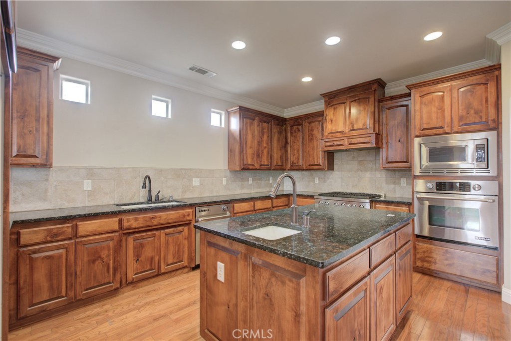 13045 Ridgewood Way, Chowchilla, CA 93610