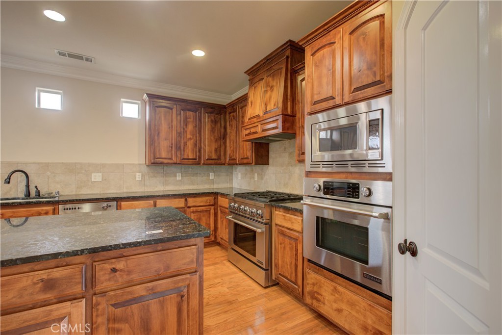 13045 Ridgewood Way, Chowchilla, CA 93610