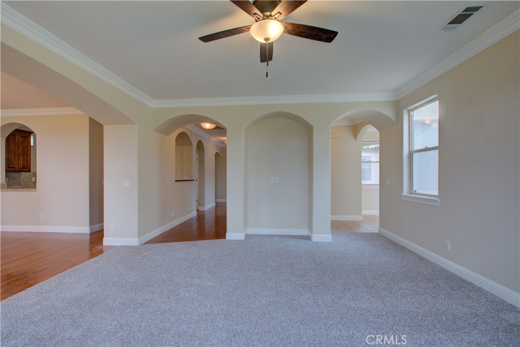 13045 Ridgewood Way, Chowchilla, CA 93610