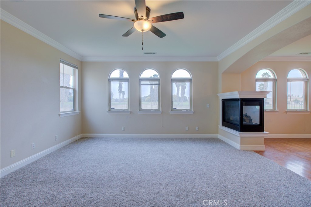 13045 Ridgewood Way, Chowchilla, CA 93610