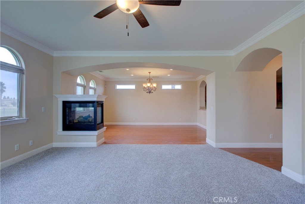 13045 Ridgewood Way, Chowchilla, CA 93610