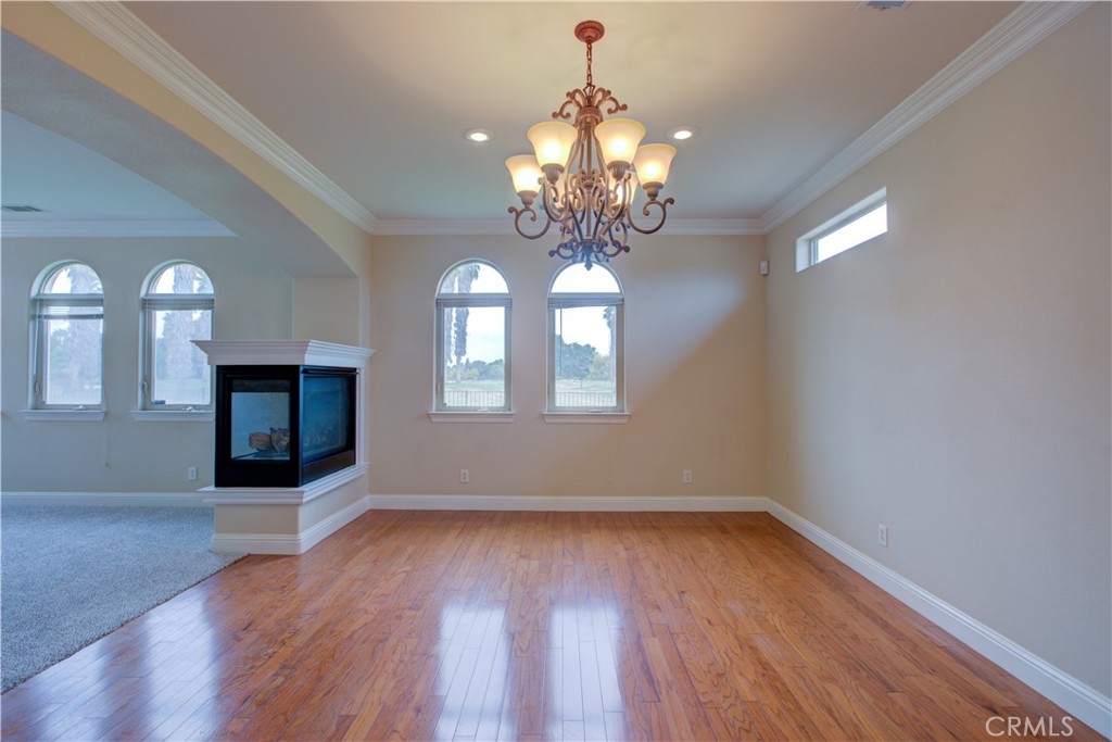 13045 Ridgewood Way, Chowchilla, CA 93610