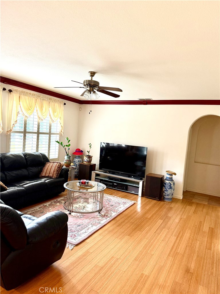 9200 Hunters creek Way, Chowchilla, CA 93610