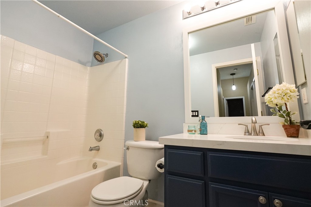 2092 Patriotic Dr, Atwater, CA 95301