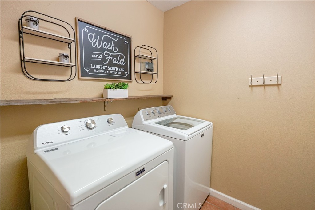 2092 Patriotic Dr, Atwater, CA 95301