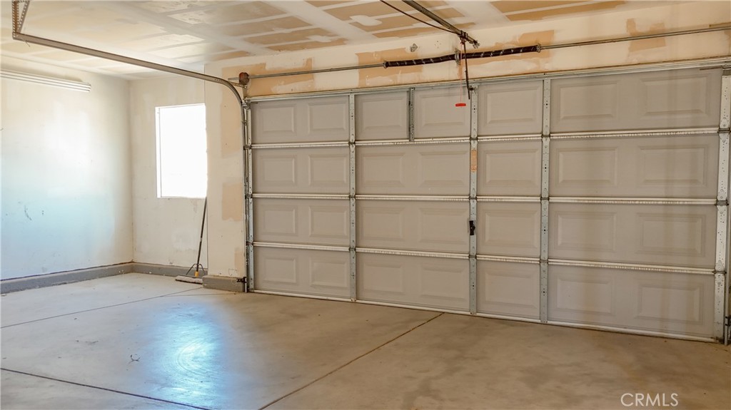 2092 Patriotic Dr, Atwater, CA 95301