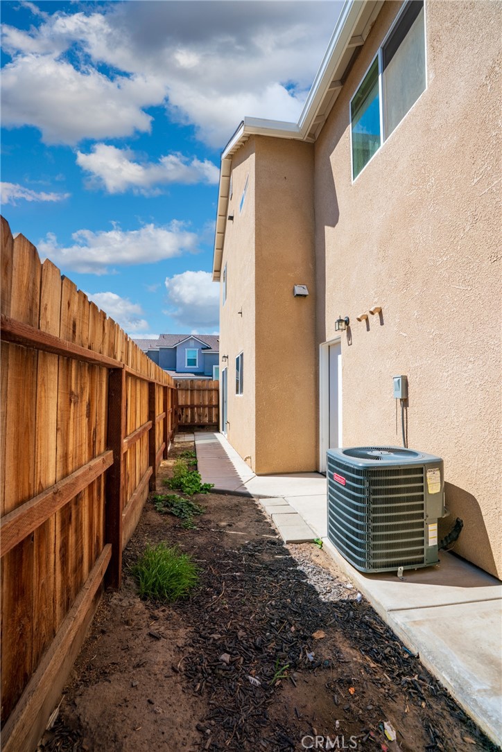 1344 Hermosa Drive, Merced, CA 95348