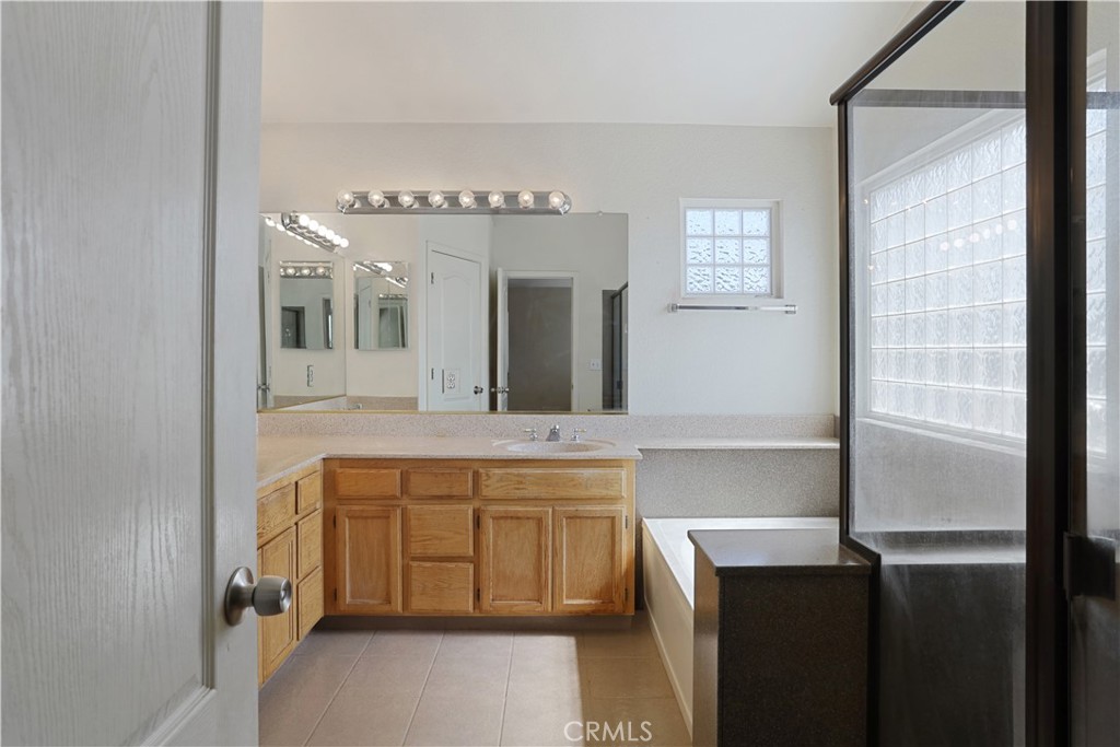 1726 Hastings Dr, Manteca, CA 95336