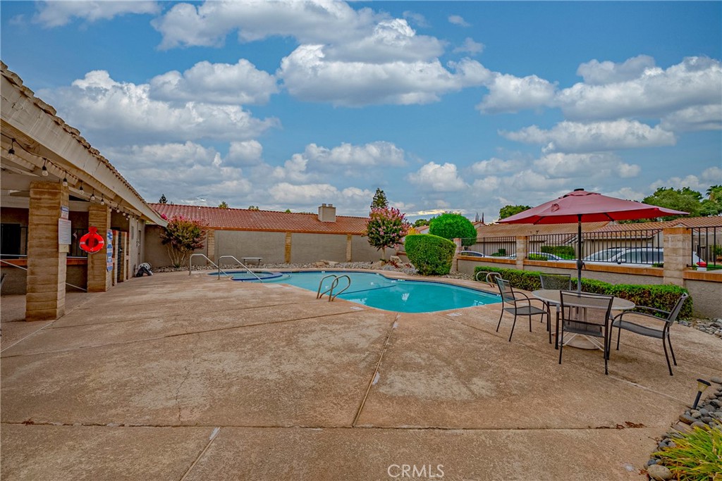 1328 Paseo Redondo Dr, Merced, CA 95348