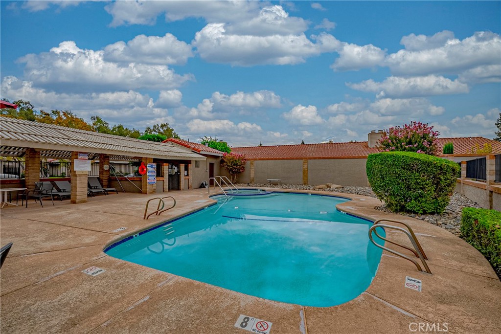 1328 Paseo Redondo Dr, Merced, CA 95348