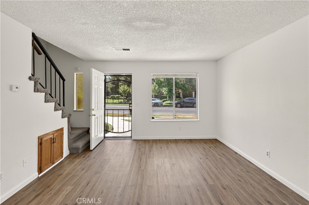 1646 W North Bear Creek, Merced, CA 95348