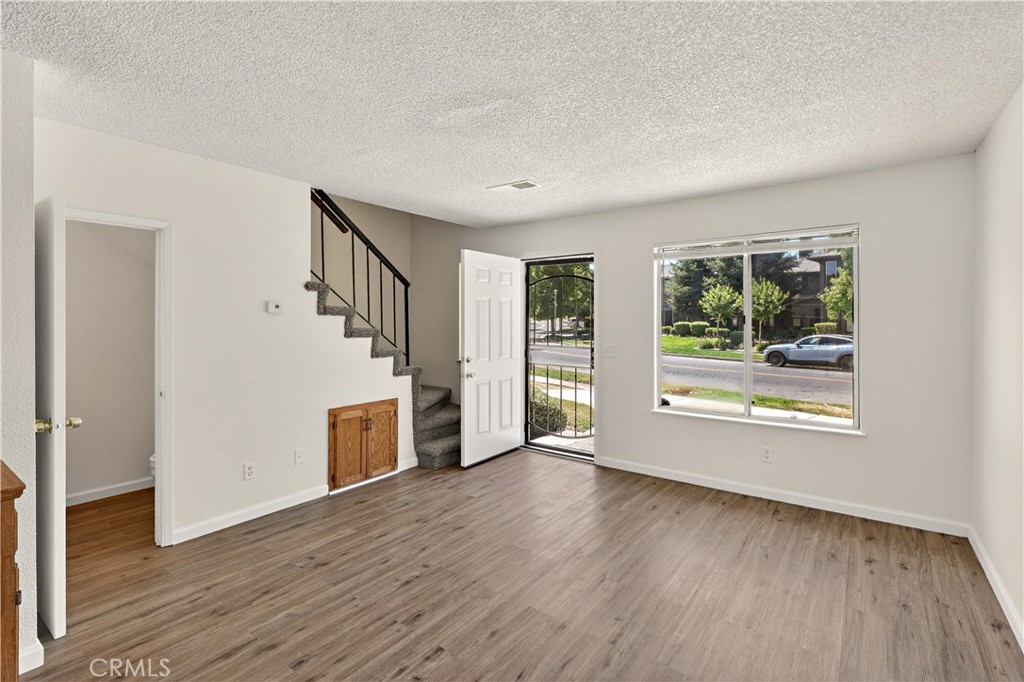 1646 W North Bear Creek, Merced, CA 95348