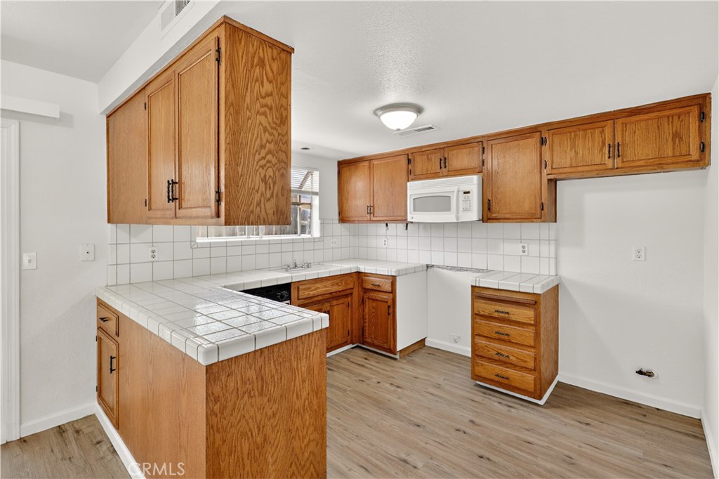 1646 W North Bear Creek, Merced, CA 95348