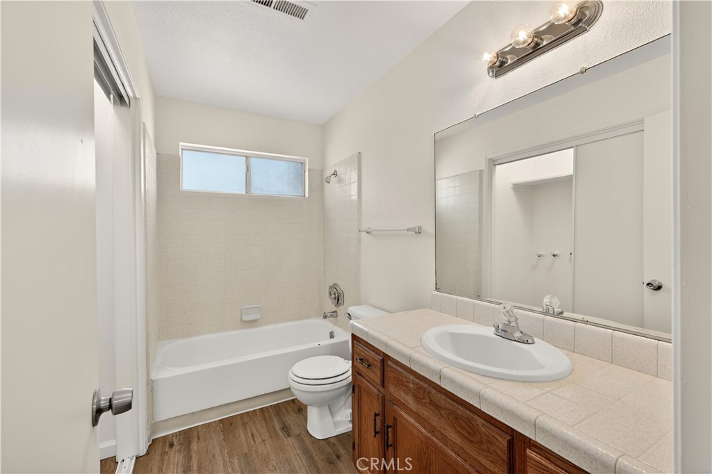 1646 W North Bear Creek, Merced, CA 95348