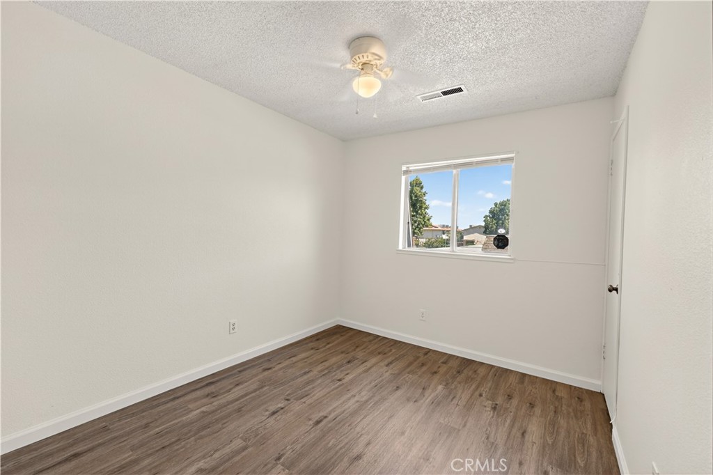 1646 W North Bear Creek, Merced, CA 95348