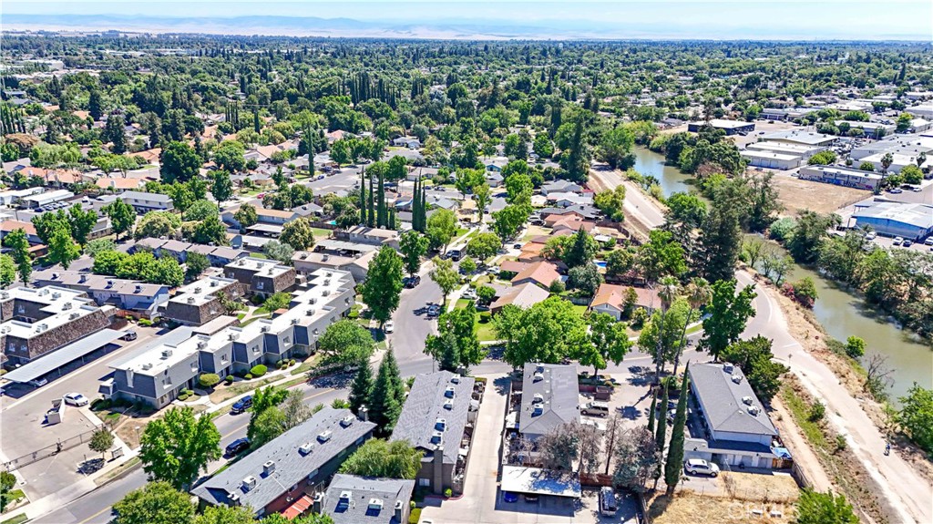 1646 W North Bear Creek, Merced, CA 95348