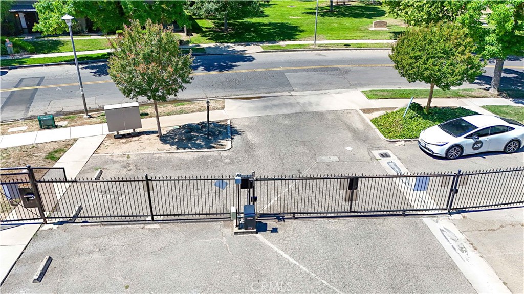 1646 W North Bear Creek, Merced, CA 95348