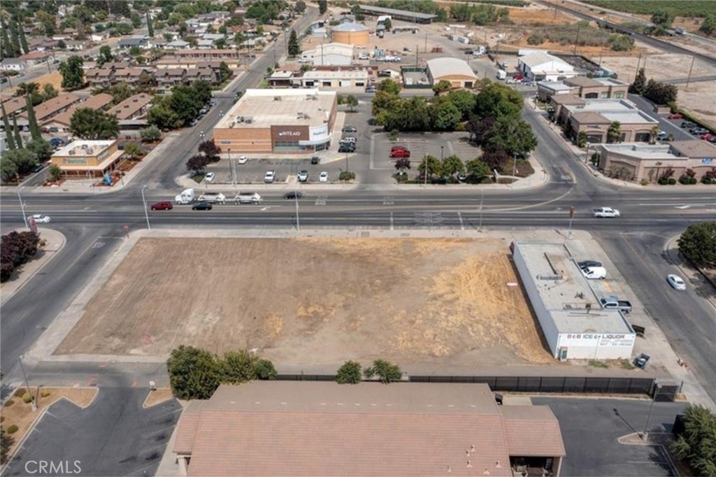 41 - 47 Robertson Blvd, Chowchilla, CA 93610