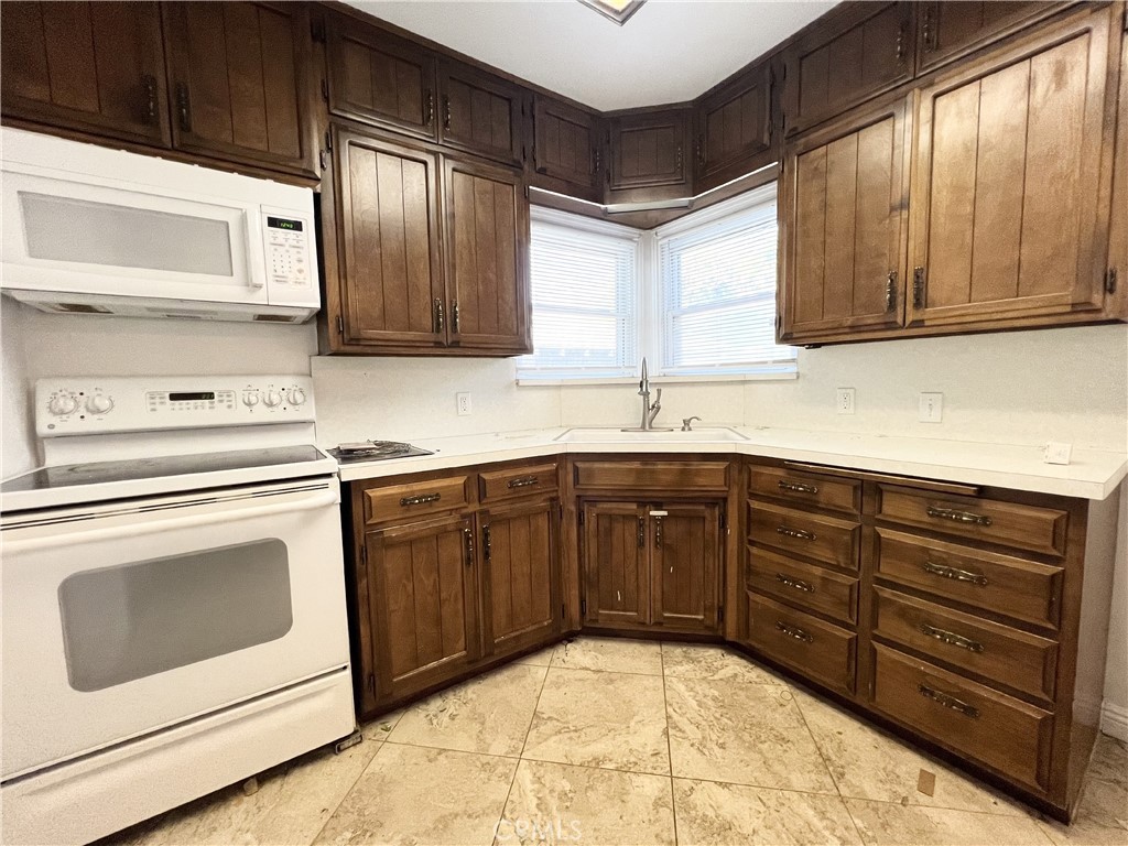 2436 3rd, Merced, CA 95340