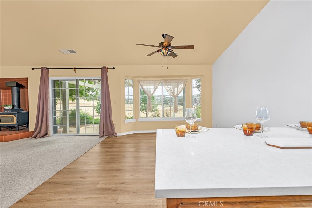 5030 Creek Front Rd, Catheys Valley, CA 95306