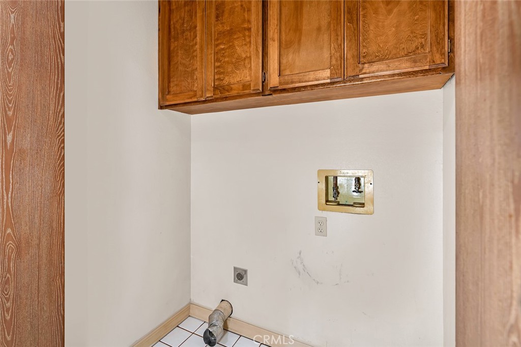 5030 Creek Front Rd, Catheys Valley, CA 95306