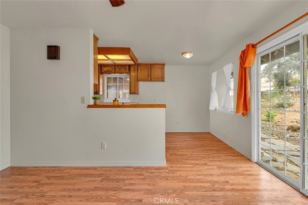 5030 Creek Front Rd, Catheys Valley, CA 95306